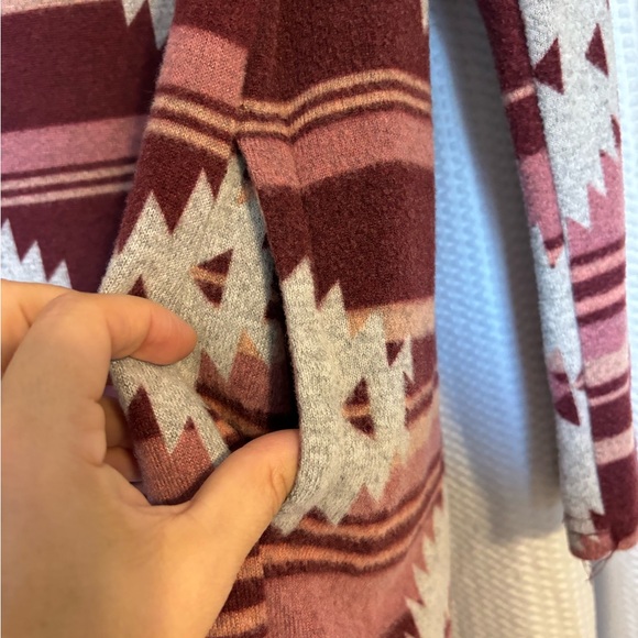 Southwest Sweater Tribal Duster Long Sleeve Women's Size Medium Maroon Color - Picture 2 of 5
